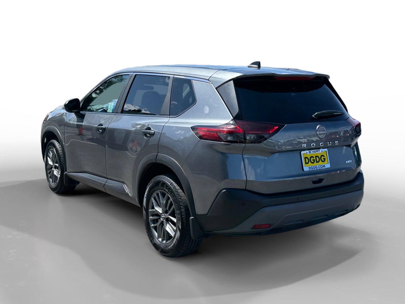 Used 2023 Nissan Rogue S image 3