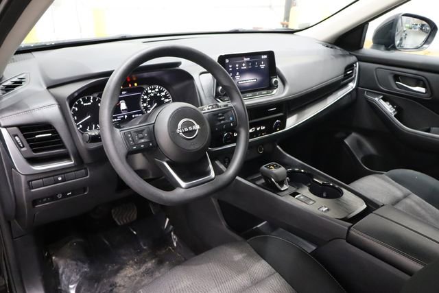Used 2024 Nissan Rogue SV image 22