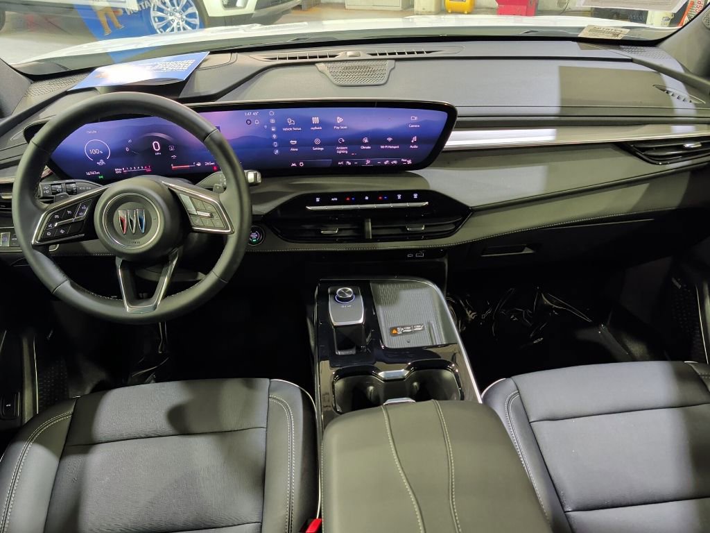 Certified 2025 Buick Enclave Preferred image 16