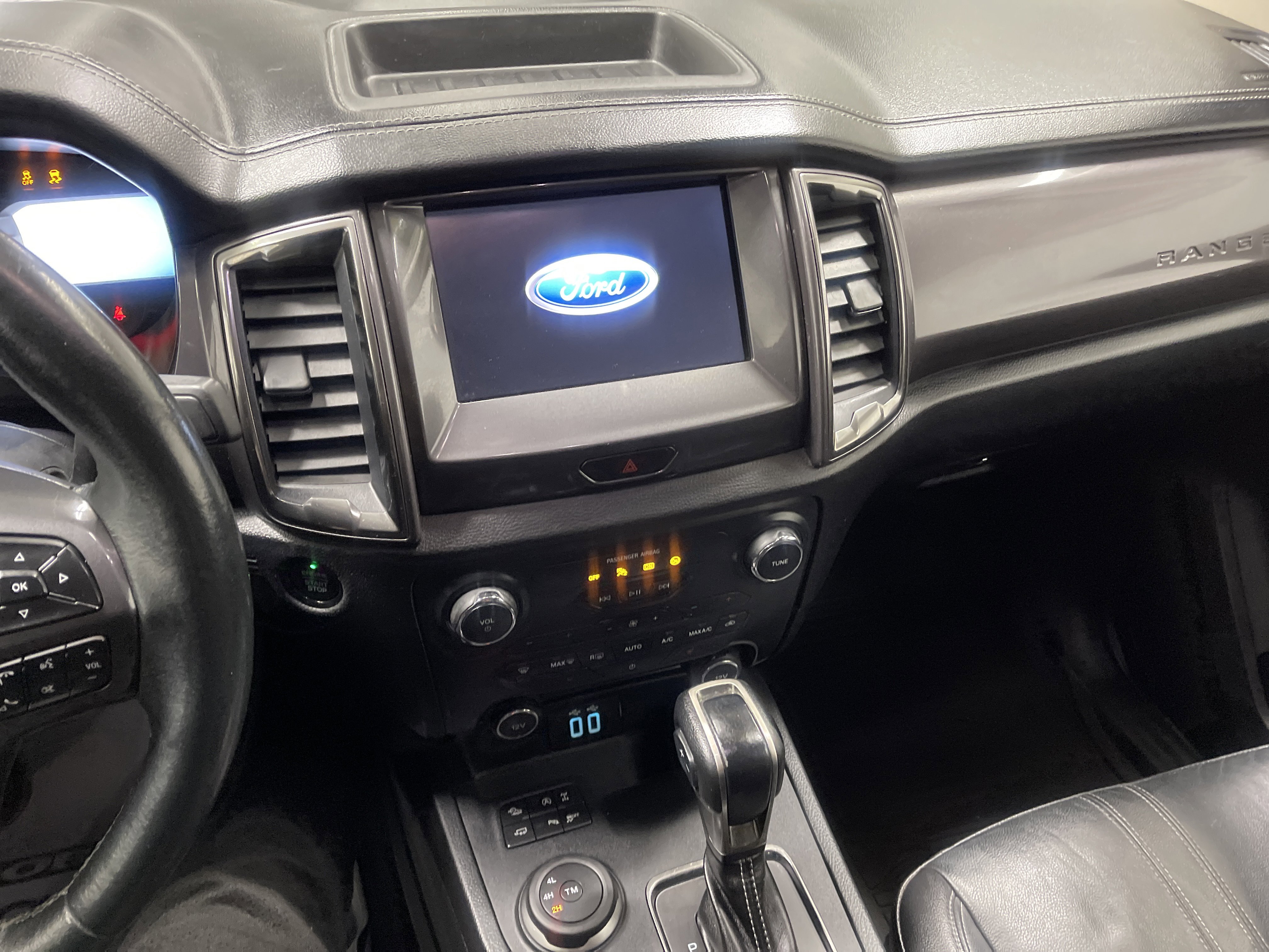 Used 2019 Ford Ranger Lariat w/ FX4 Off-Road Package AWD/4WD image 28