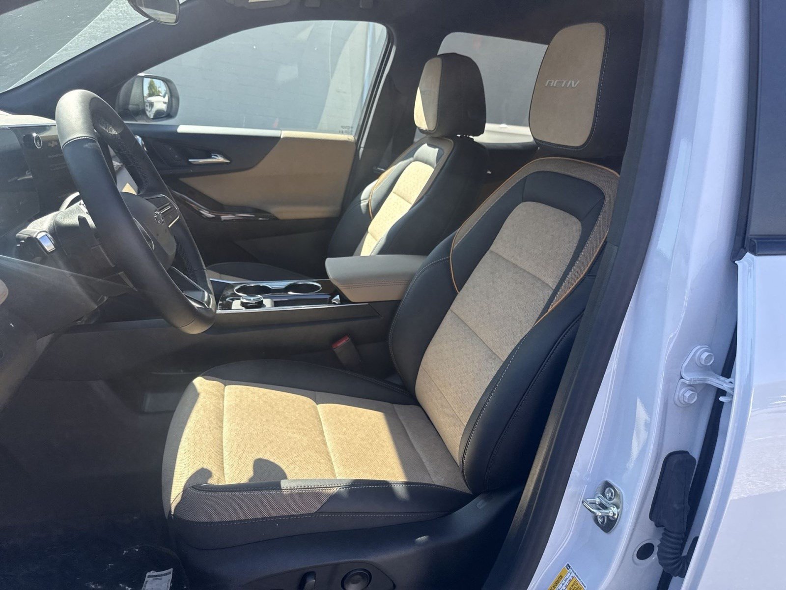 New 2027 Chevrolet Equinox ACTIV FWD image 10