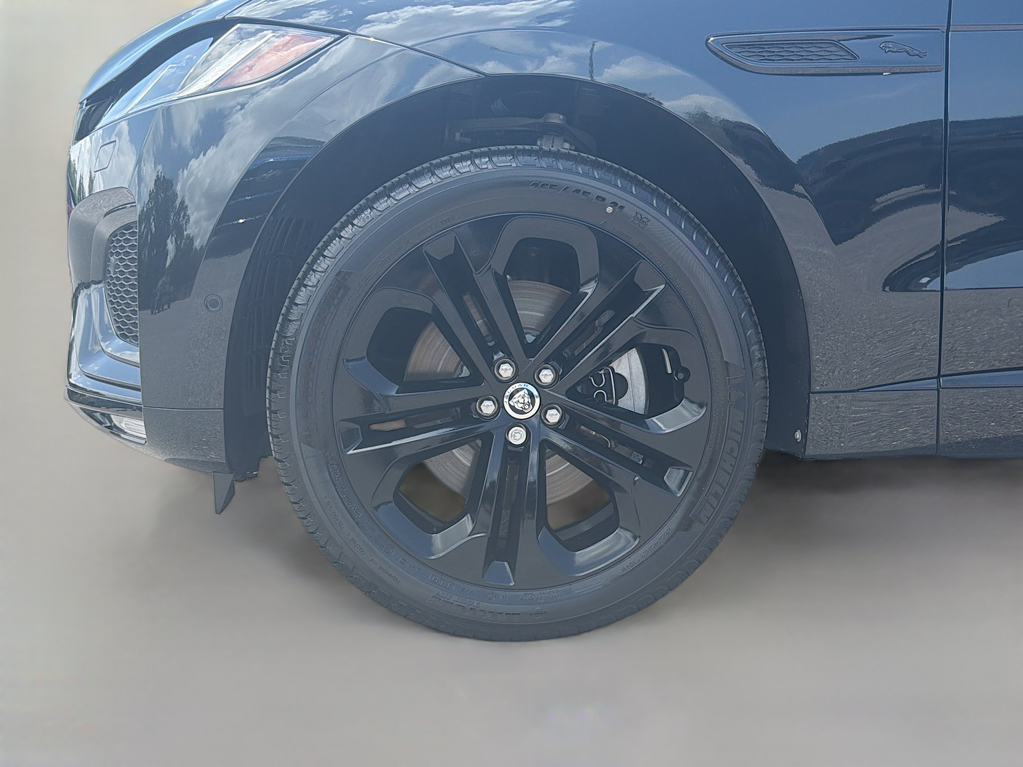 Used 2026 Jaguar F-PACE R-Dynamic S AWD/4WD image 43