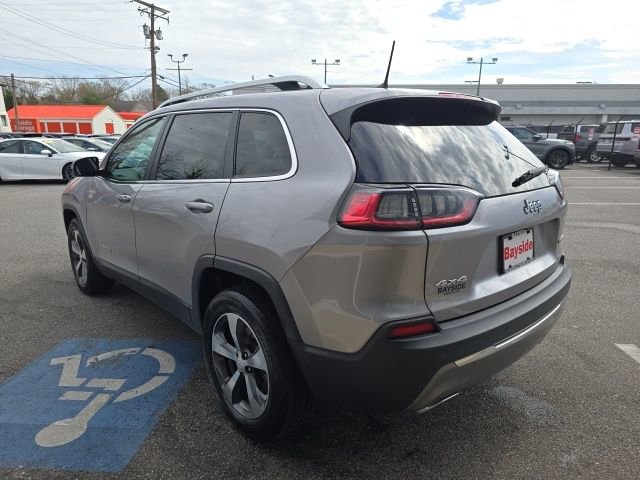 Used 2019 Jeep Cherokee Limited image 34
