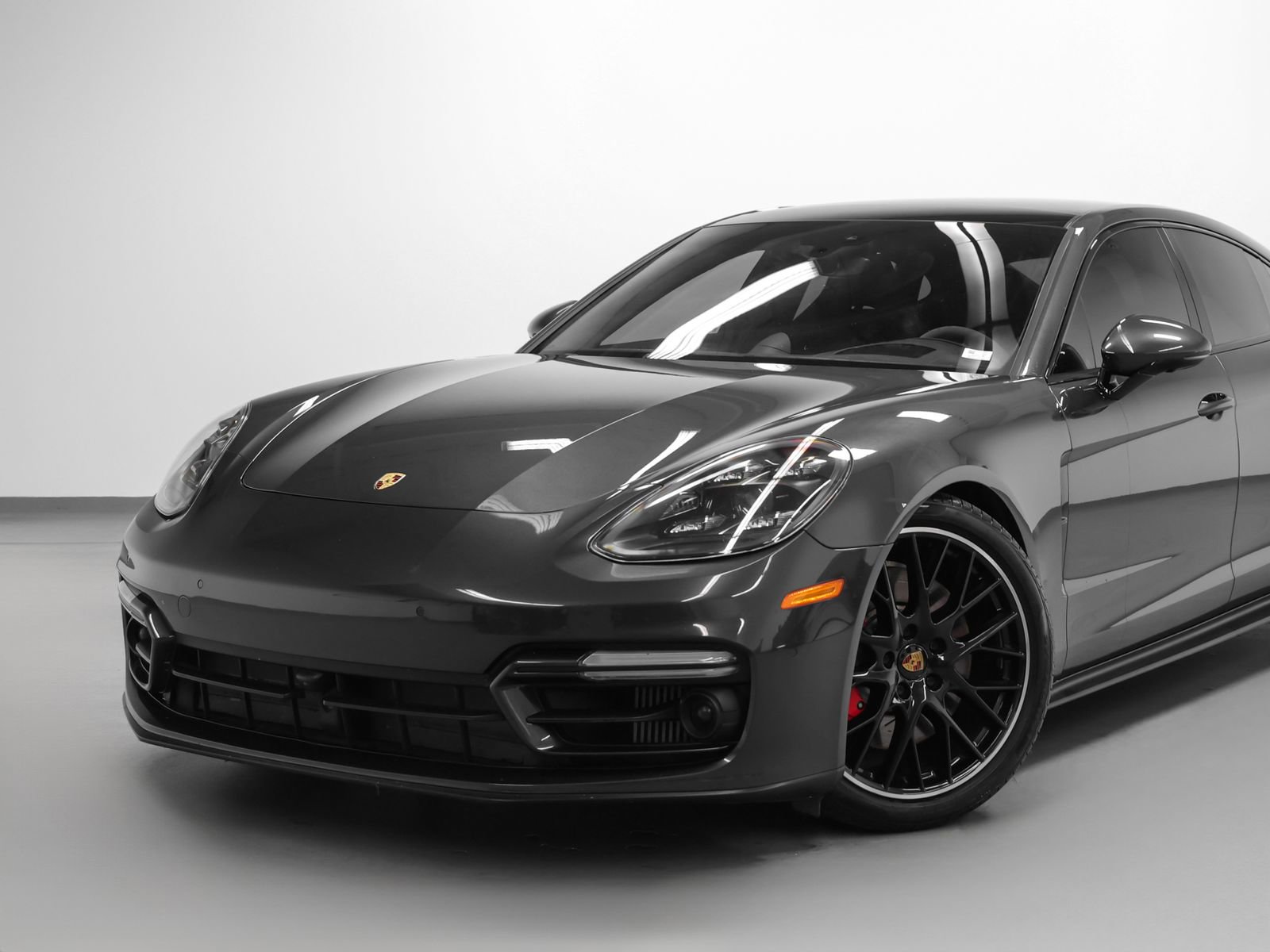 Certified 2023 Porsche Panamera GTS w/ Premium Package AWD/4WD image 7