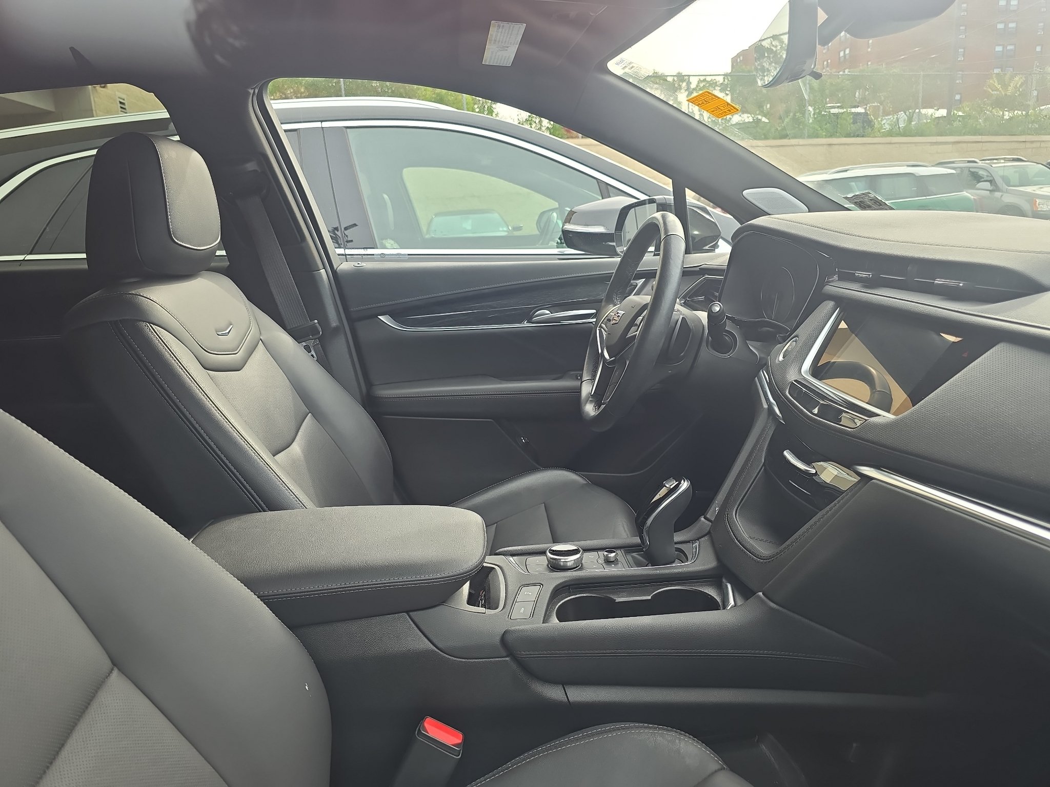 Certified 2023 Cadillac XT5 Premium Luxury w/ Technology Package AWD/4WD image 7