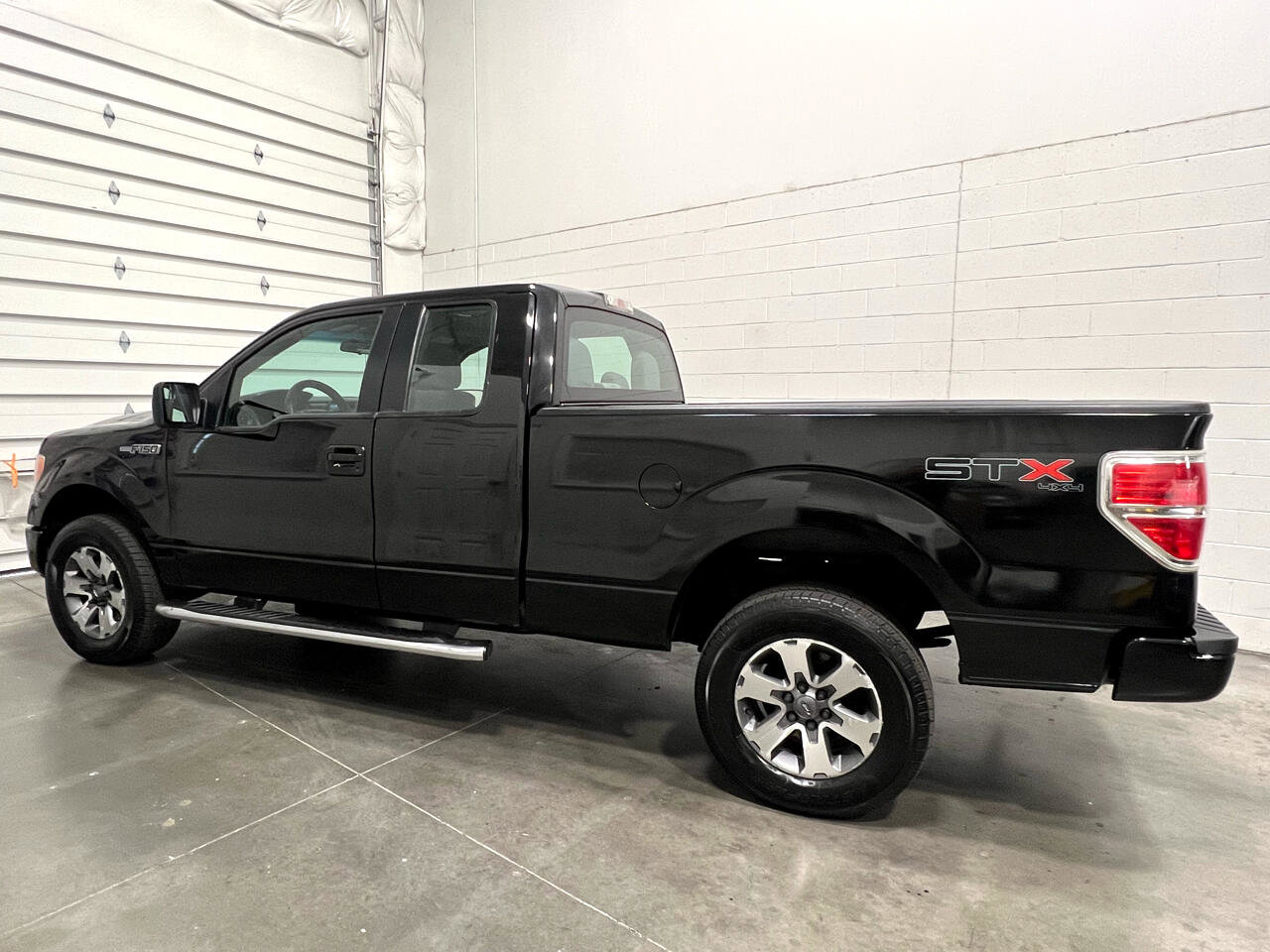 Used 2013 Ford F150 STX w/ Mid Equipment Group image 4
