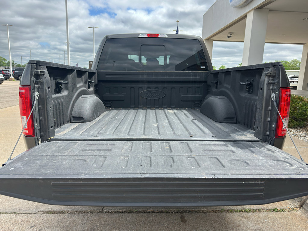 Used 2017 Ford F150 XLT w/ Equipment Group 302A Luxury AWD/4WD image 34