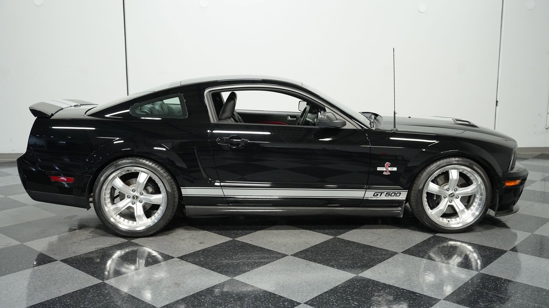 Used 2007 Ford Mustang Shelby GT500 image 12