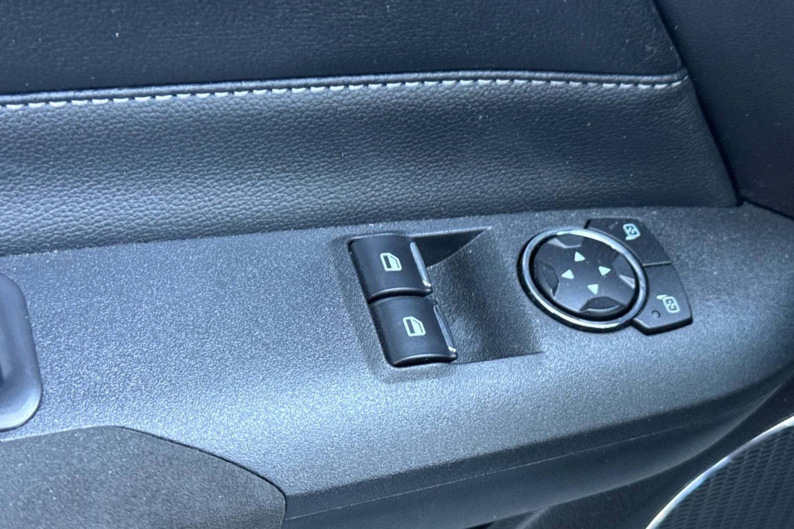 Used 2022 Ford Mustang GT Premium image 13