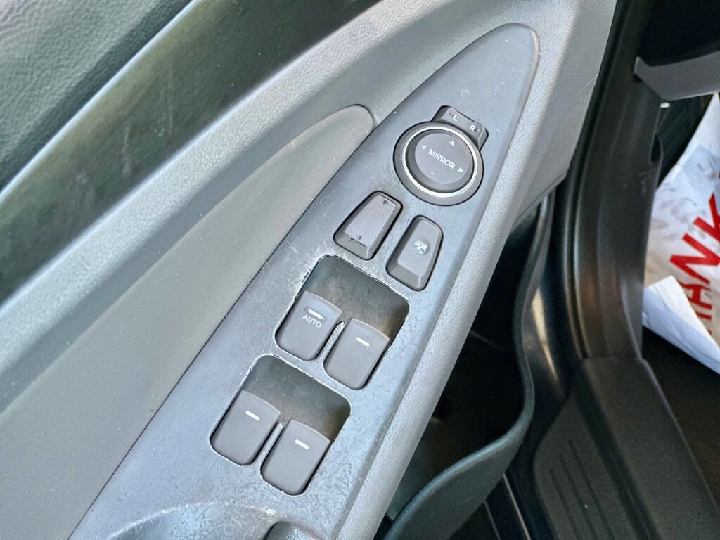 Used 2012 Hyundai Sonata SE FWD image 12