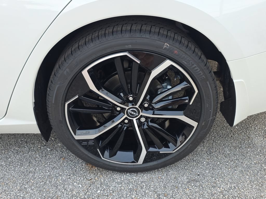 New 2026 Nissan Altima 2.5 SR FWD image 13
