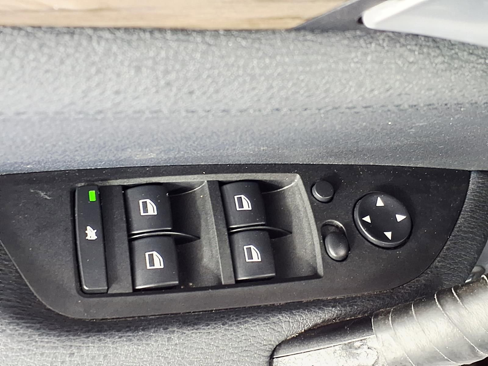 Used 2014 BMW X1 sDrive28i image 13