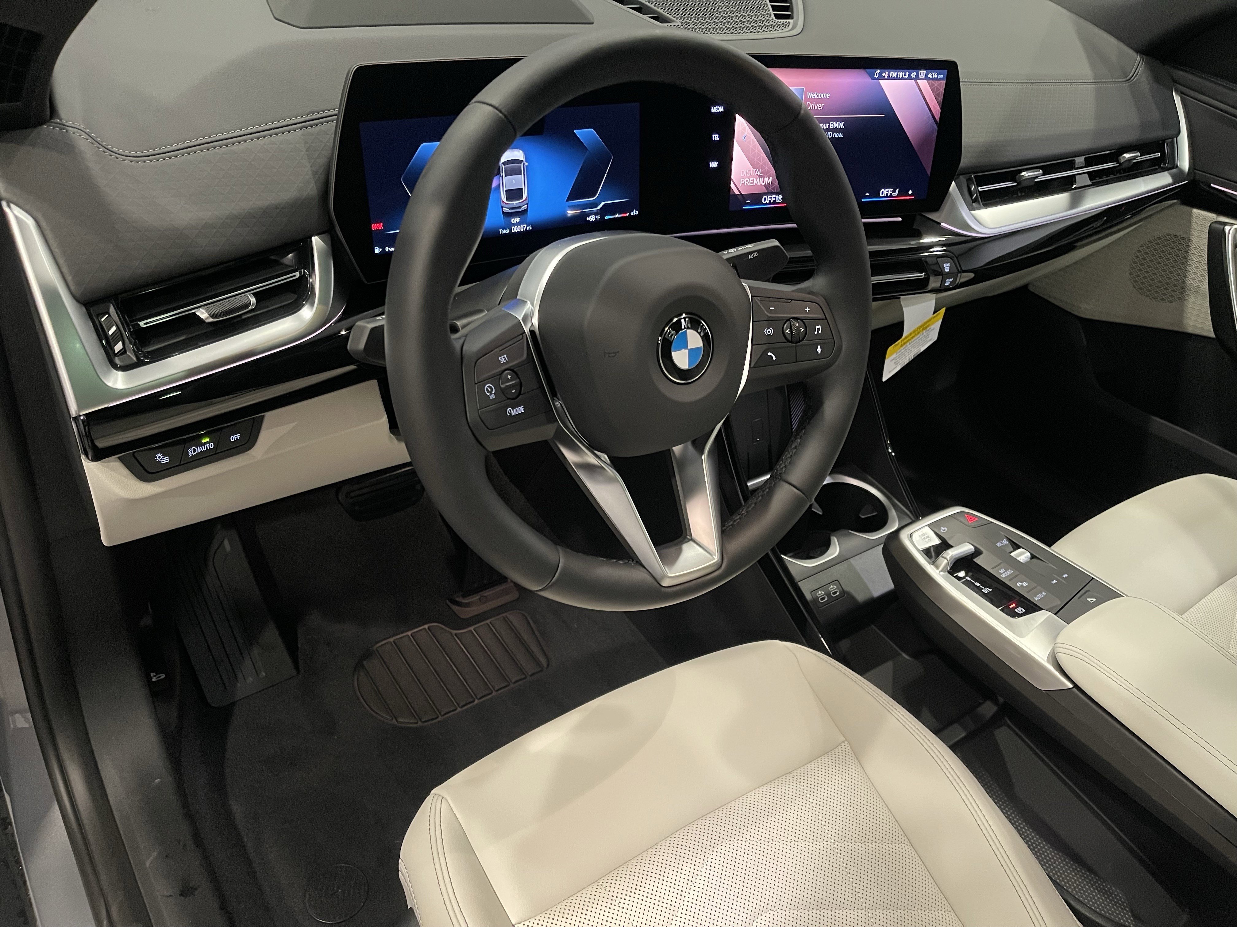 New 2026 BMW X2 xDrive28i w/ Technology Package AWD/4WD image 7