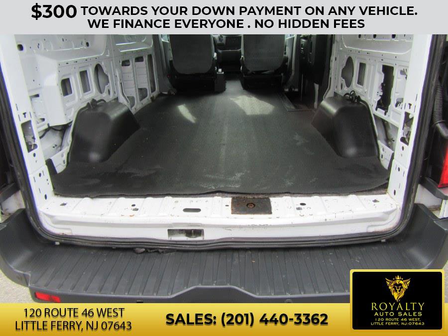 Used 2018 Ford Transit 250 130 Low Roof image 23