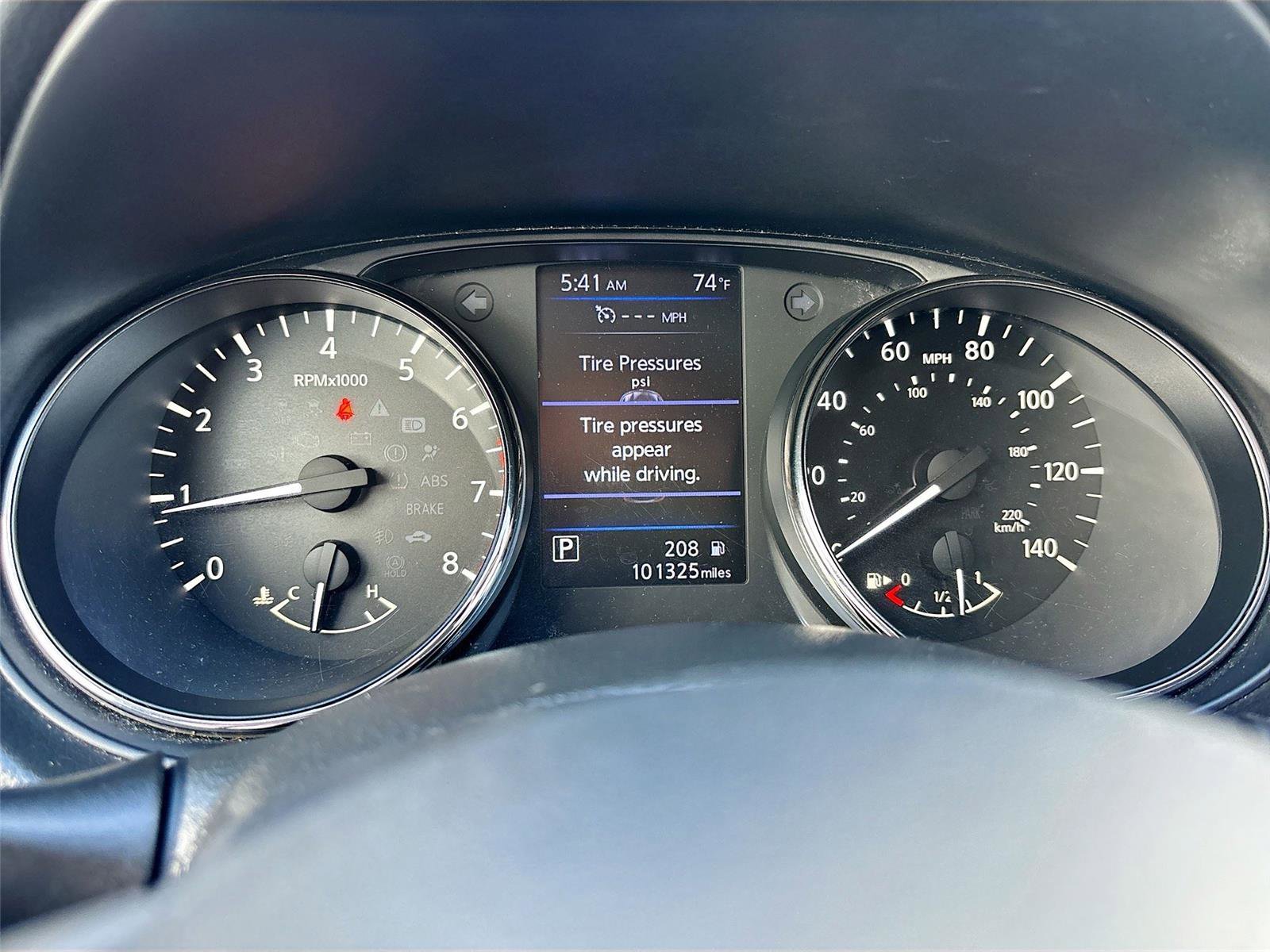 Used 2019 Nissan Rogue Sport S image 13