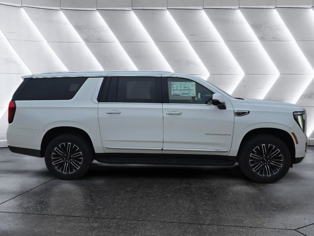 New 2026 GMC Yukon XL Elevation w/ Elevation Premium Package RWD image 4