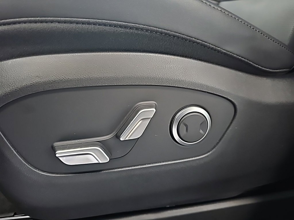 New 2026 Hyundai Ioniq 9 SEL image 13