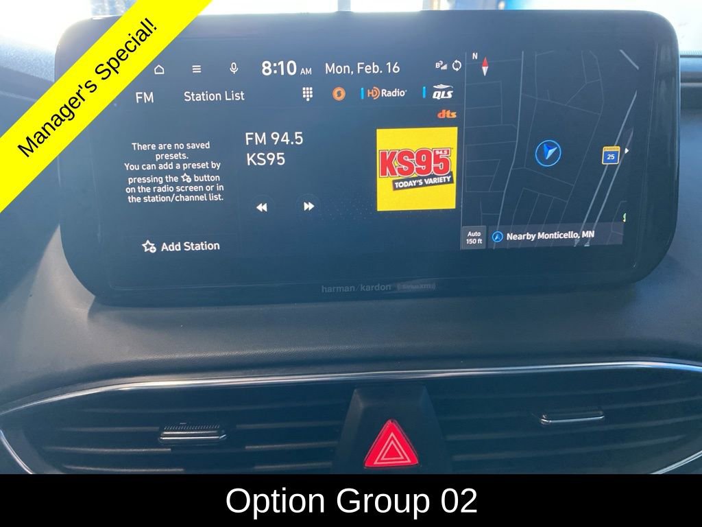 Used 2023 Hyundai Santa Fe SEL w/ Premium Package image 2