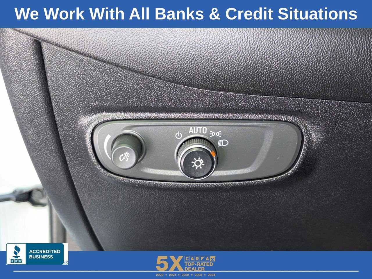 Used 2019 Chevrolet Equinox LT w/ Driver Convenience Package image 23