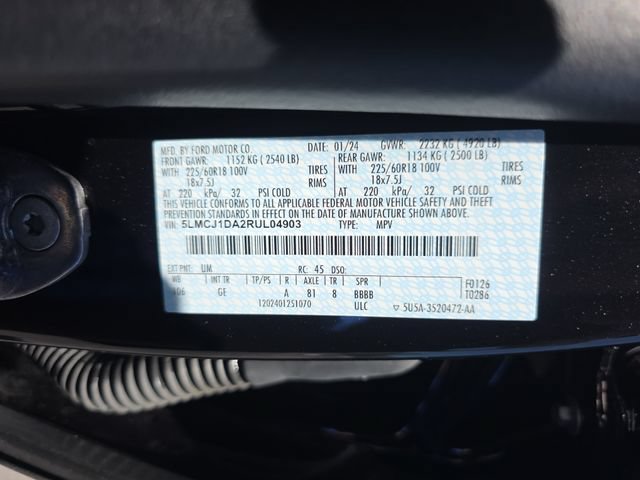 Used 2024 Lincoln Corsair AWD w/ Equipment Group 101A image 37