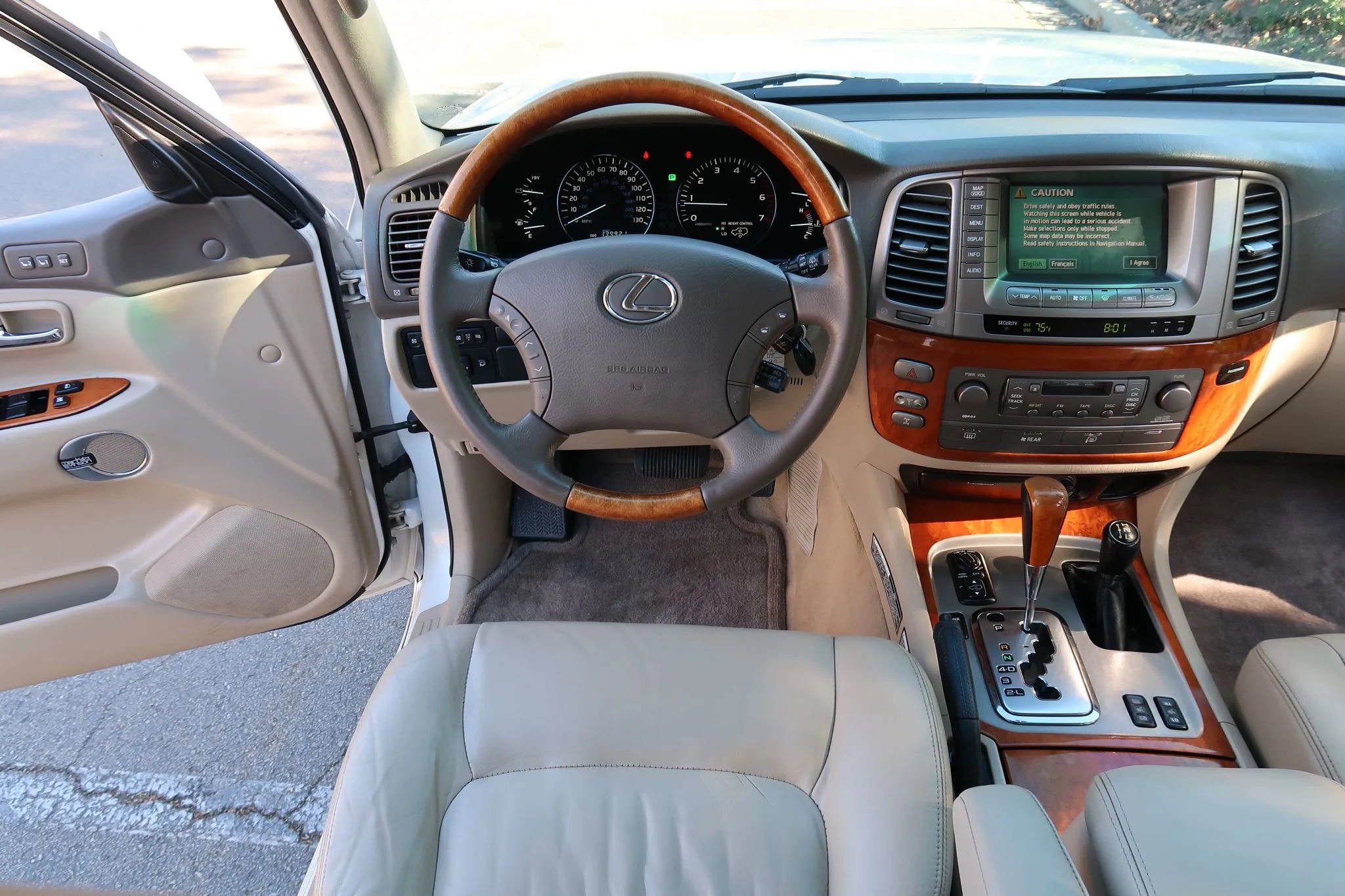 Used 2005 Lexus LX 470 4WD image 27