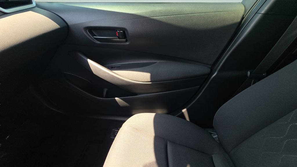 Used 2024 Toyota Corolla LE image 12