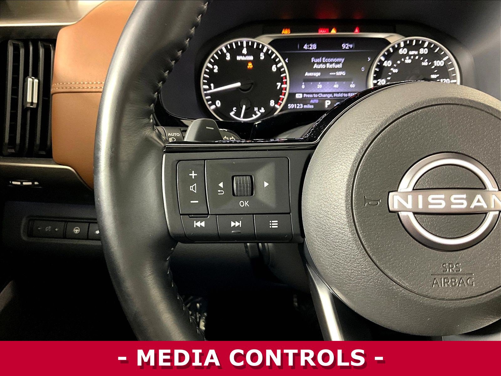 Certified 2022 Nissan Pathfinder Platinum AWD/4WD image 11