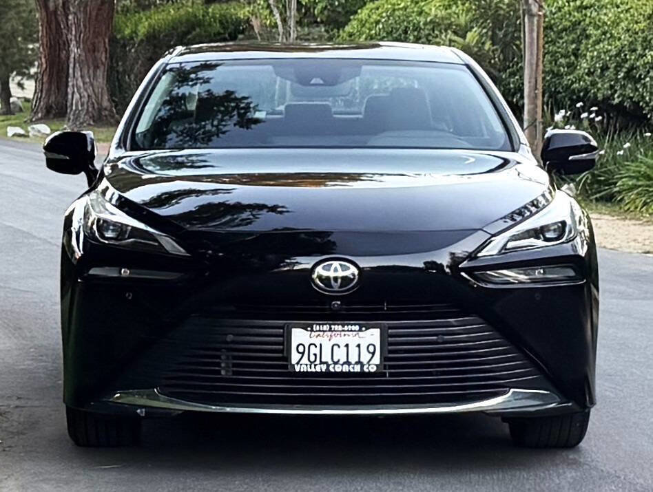 Used 2023 Toyota Mirai w/ Advanced Technology Package image 10