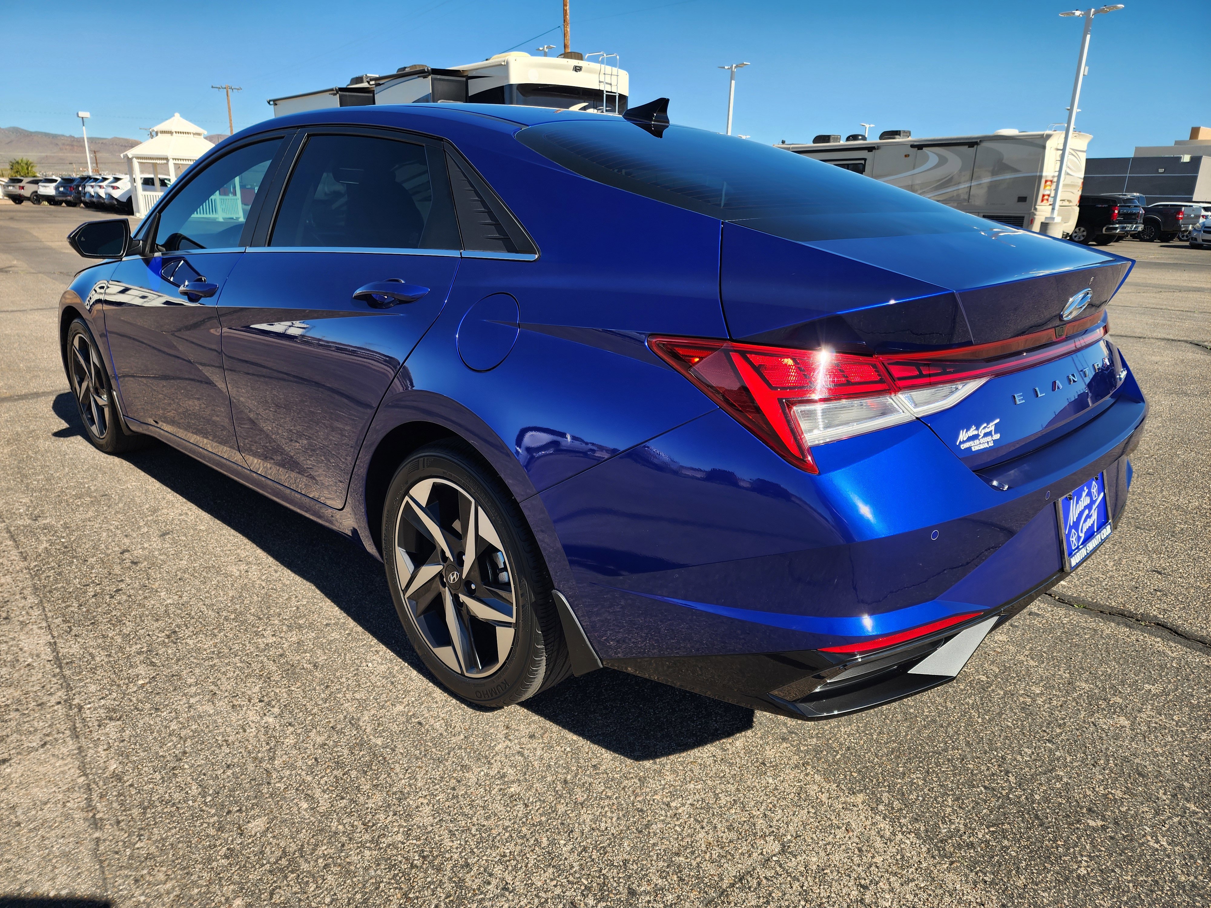 Used 2021 Hyundai Elantra Limited image 6