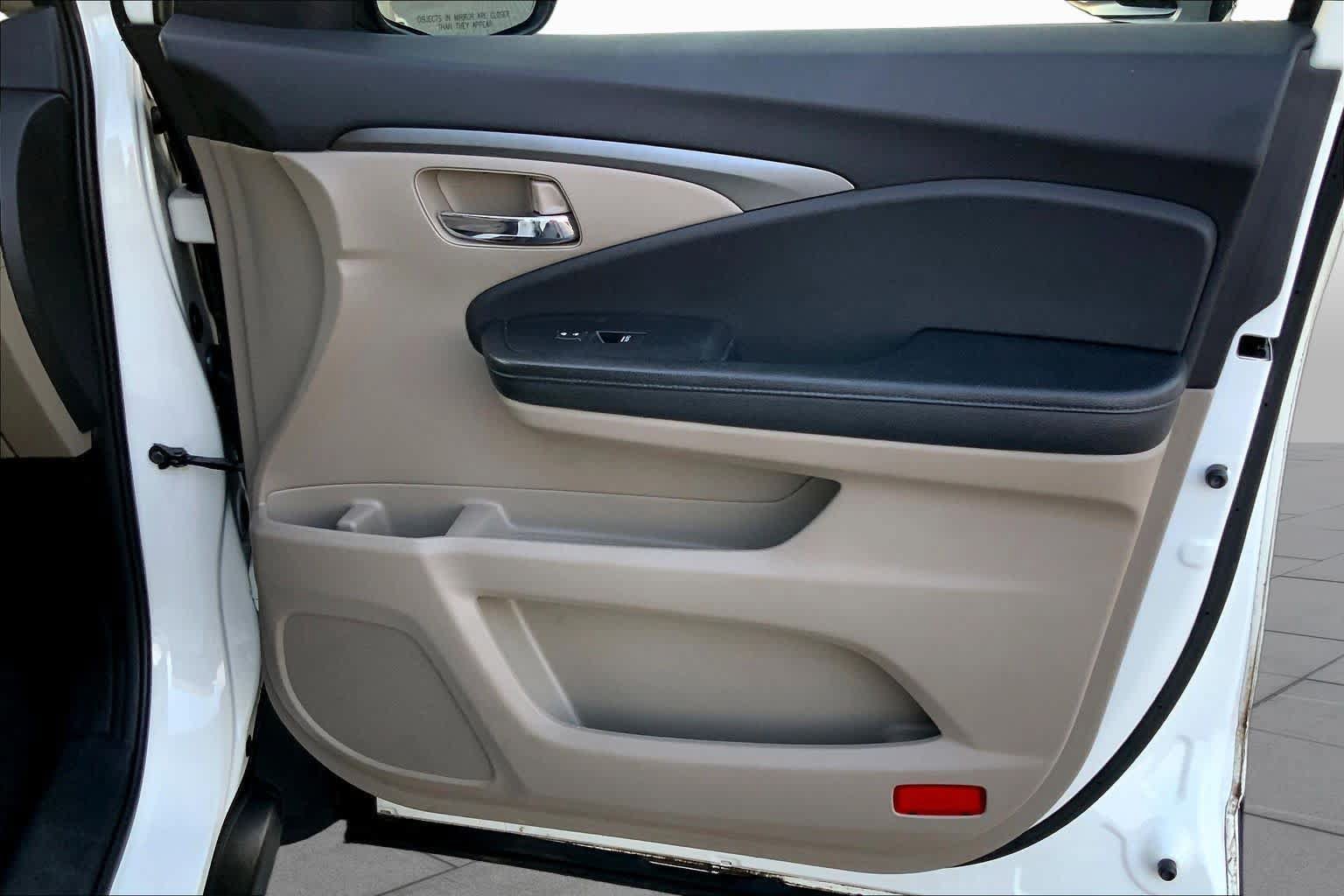 Used 2016 Honda Pilot EX image 21