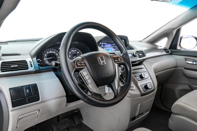 Used 2015 Honda Odyssey LX image 12