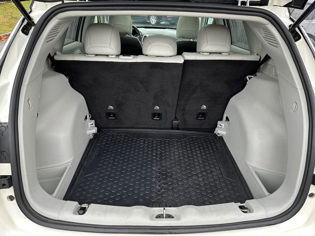 Used 2020 Jeep Compass Latitude w/ Popular Equipment Group image 23