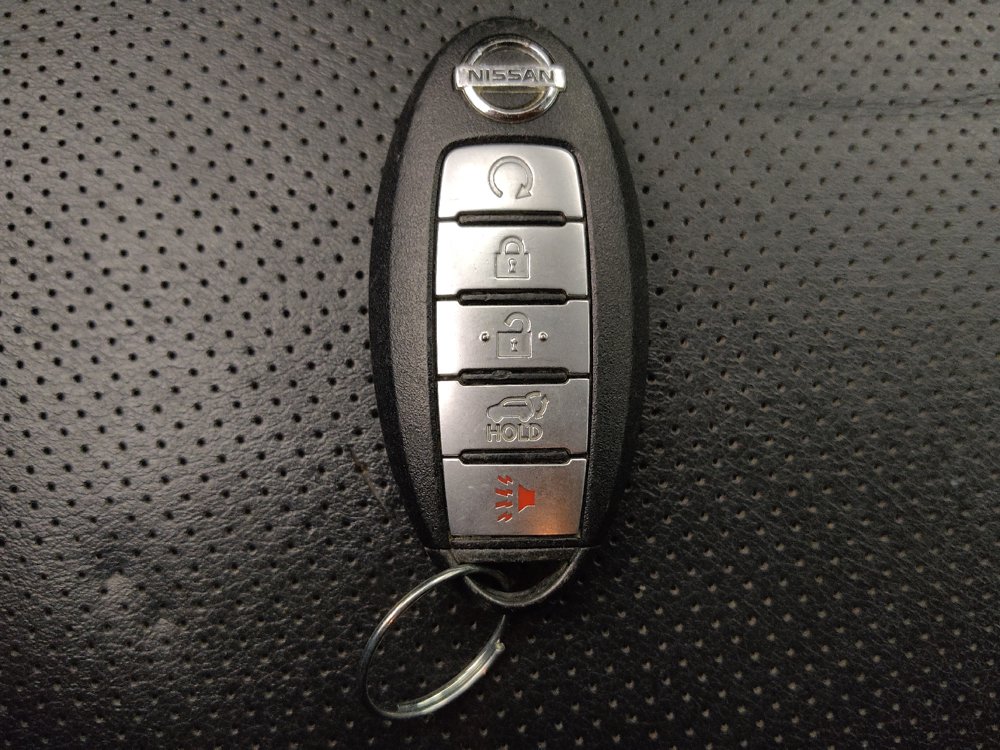 Used 2018 Nissan Rogue SL FWD image 32