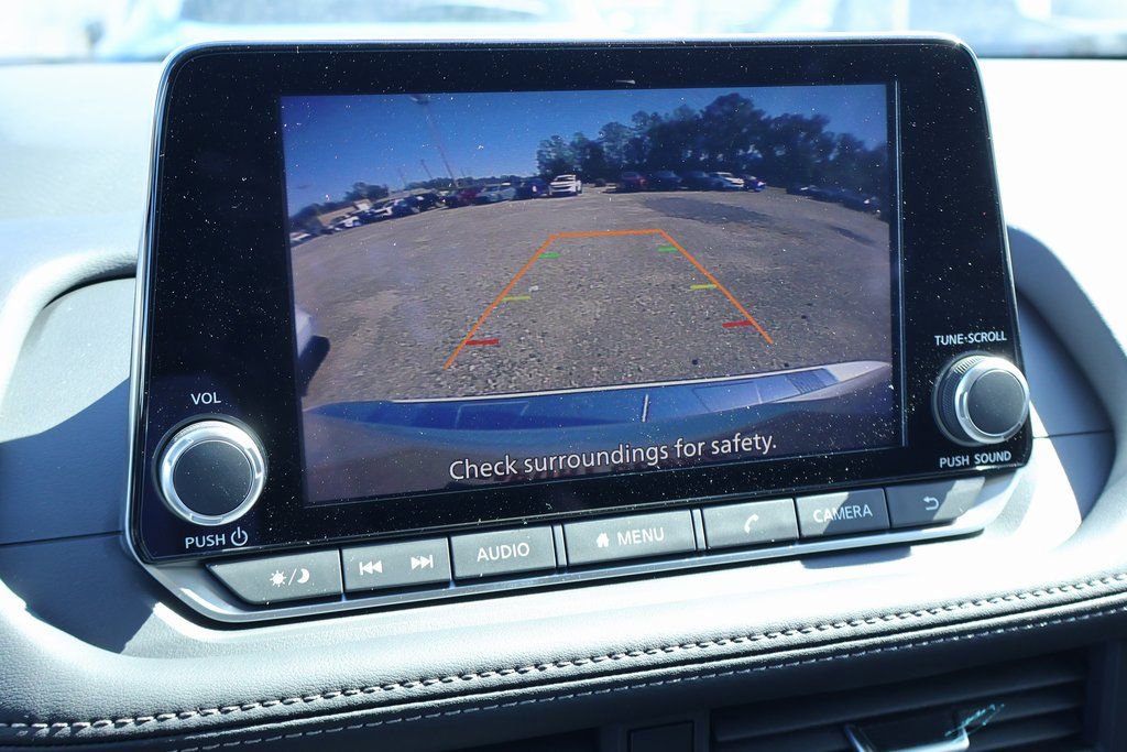 New 2026 Nissan Rogue SV image 4