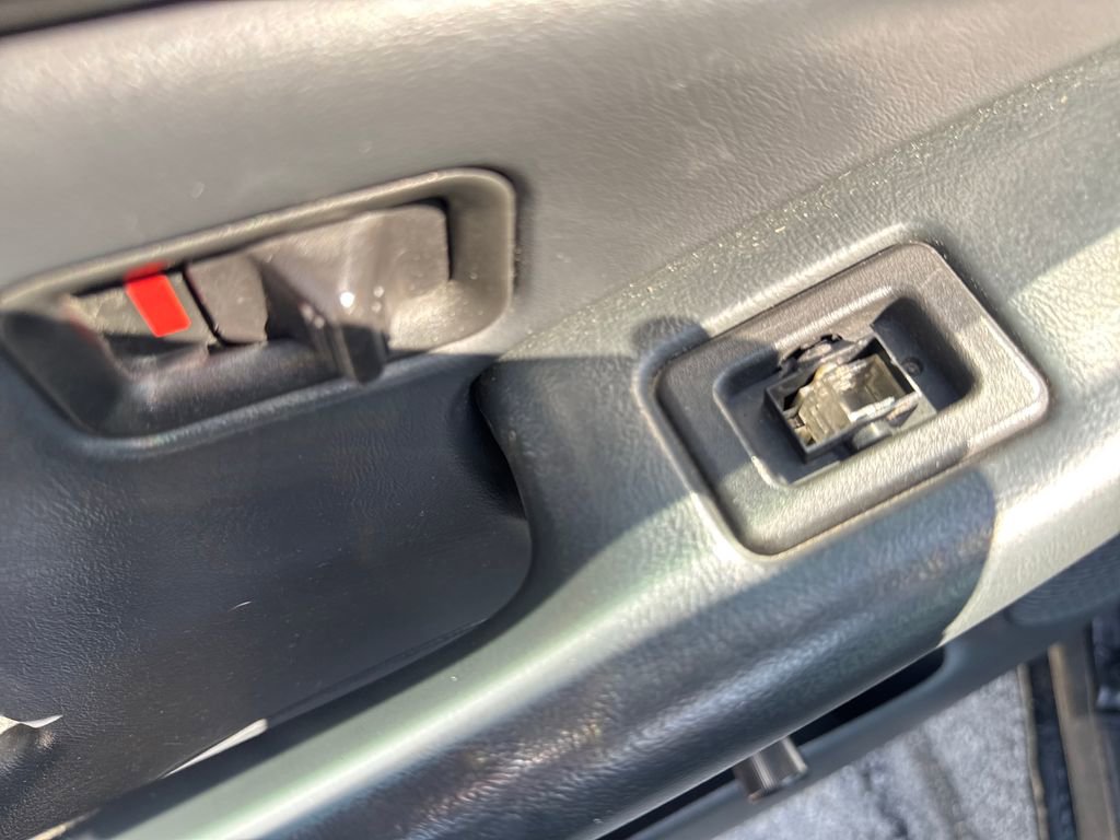 Used 2002 Chevrolet Silverado 1500 4x4 Regular Cab image 12