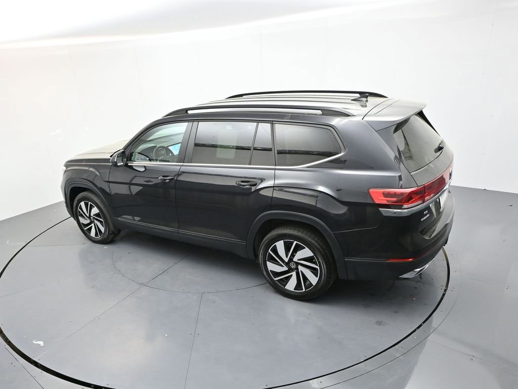 Used 2025 Volkswagen Atlas SE image 27