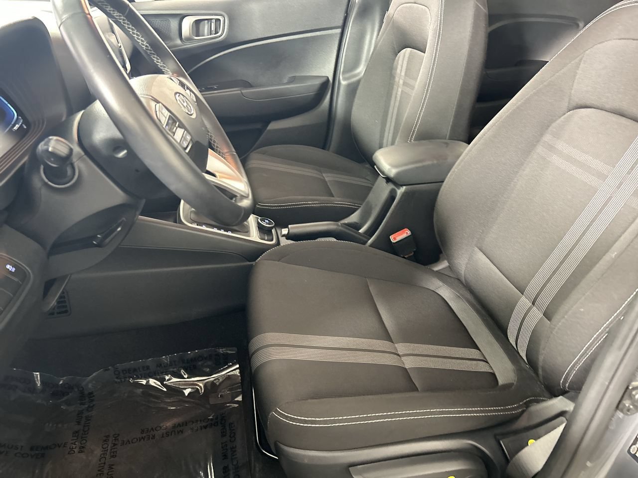 Used 2025 Hyundai Venue SEL FWD image 22