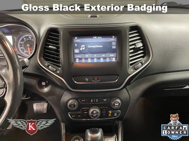 Used 2020 Jeep Cherokee Latitude Plus w/ Cold Weather Group AWD/4WD image 17