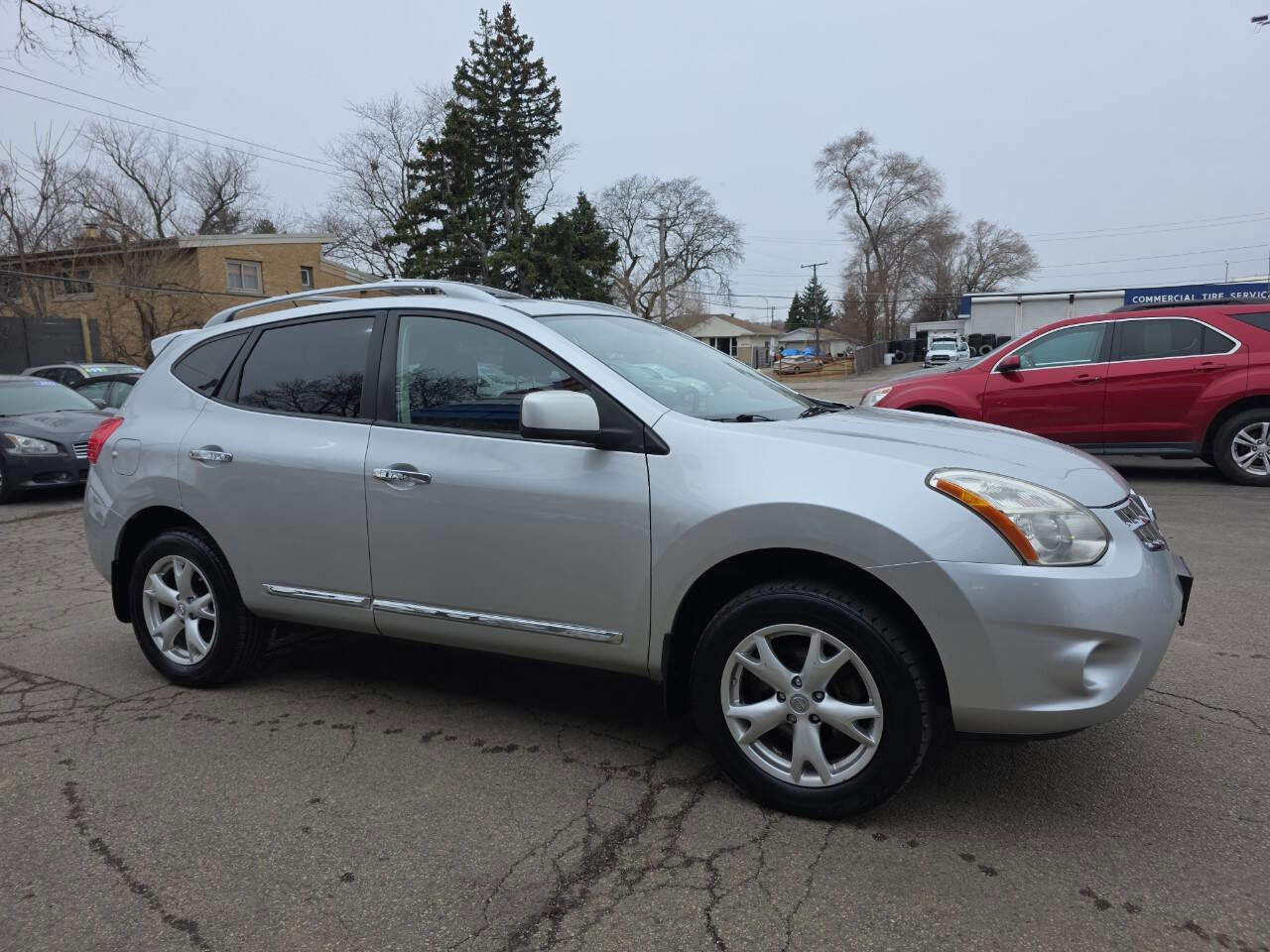 Used 2011 Nissan Rogue SV w/ Premium Pkg image 6