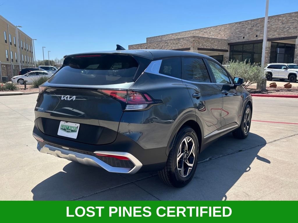 Used 2024 Kia Sportage LX image 4