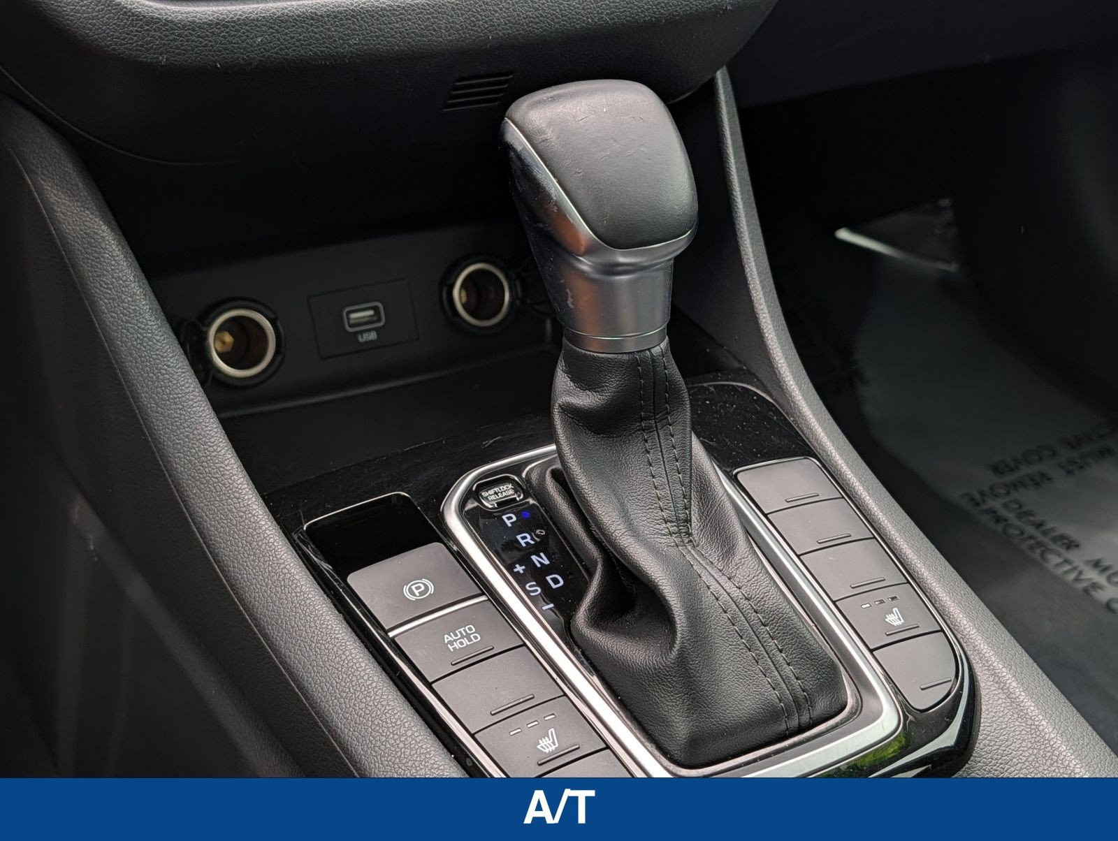 Used 2022 Hyundai Ioniq SE FWD image 30