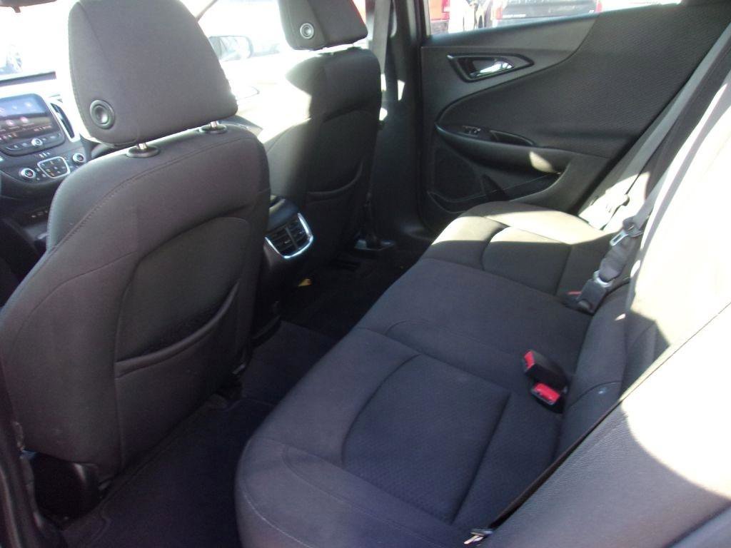 Used 2020 Chevrolet Malibu LT FWD image 9