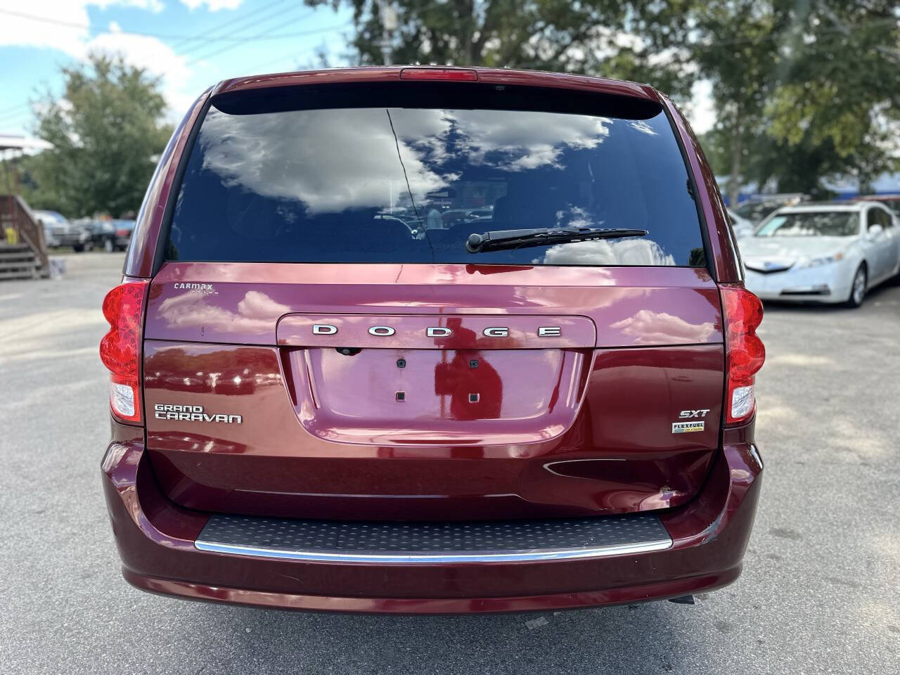 Used 2018 Dodge Grand Caravan SXT FWD image 6