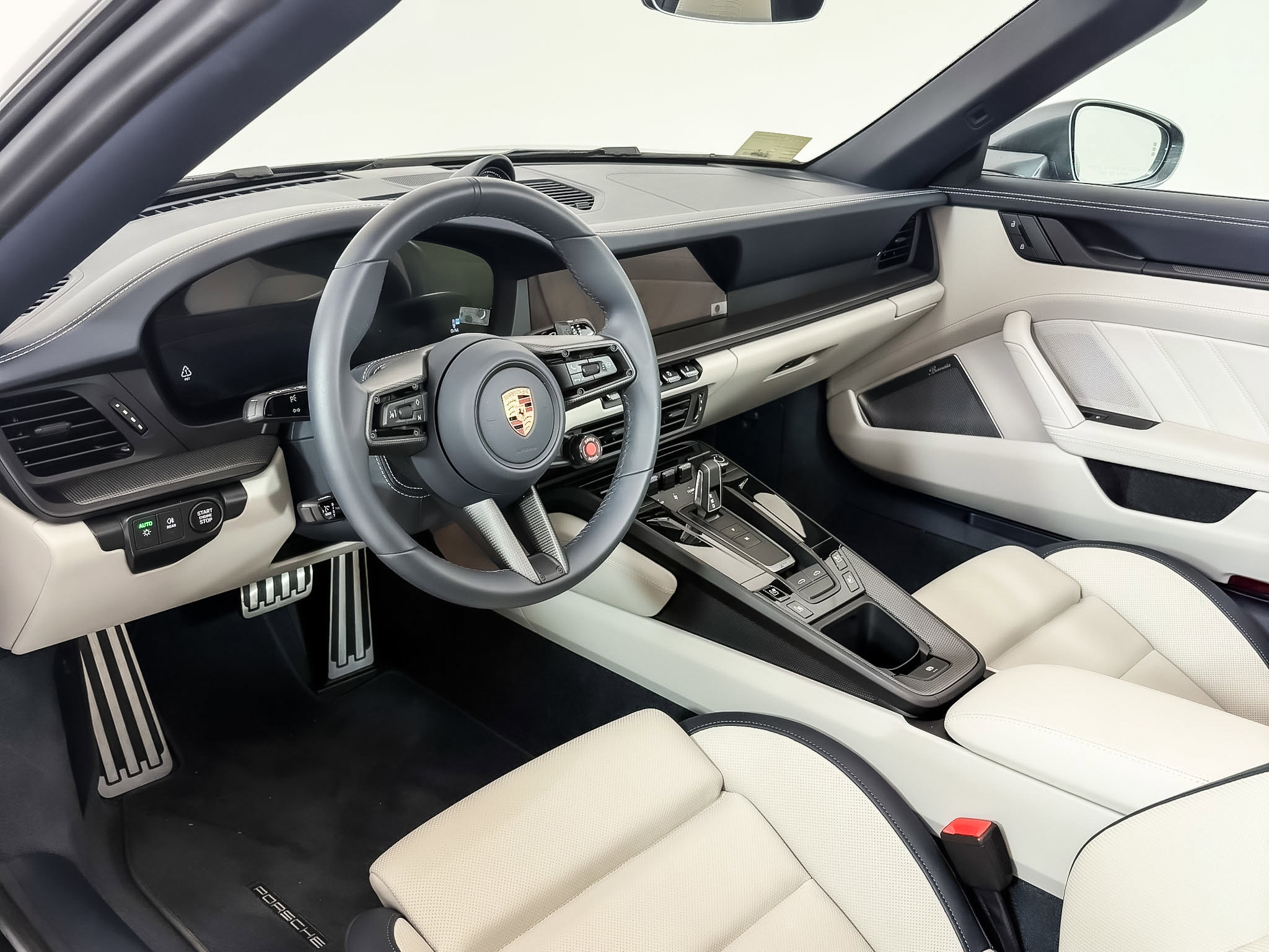 Used 2026 Porsche 911 Targa 4 GTS image 9