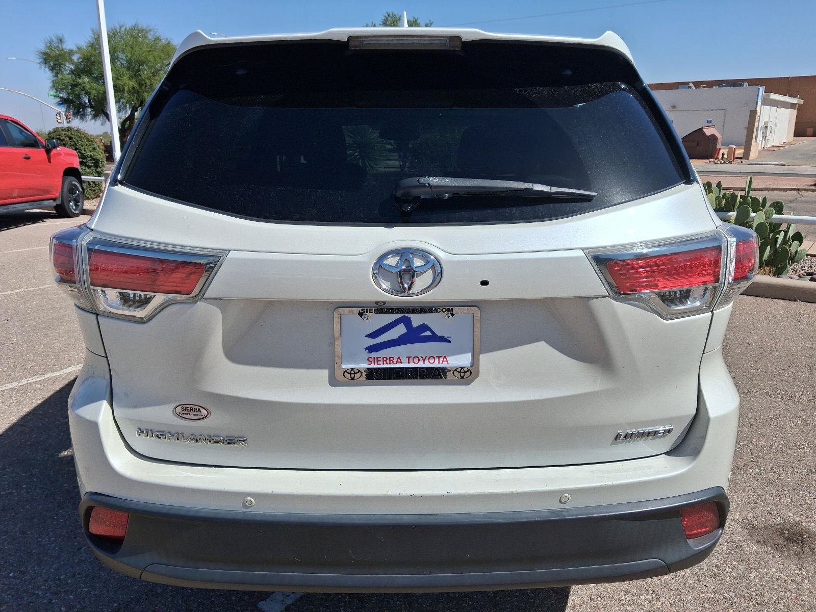 Used 2014 Toyota Highlander Limited FWD image 4