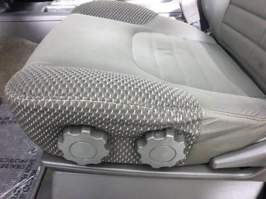 Used 2016 Nissan Frontier PRO-4X image 25