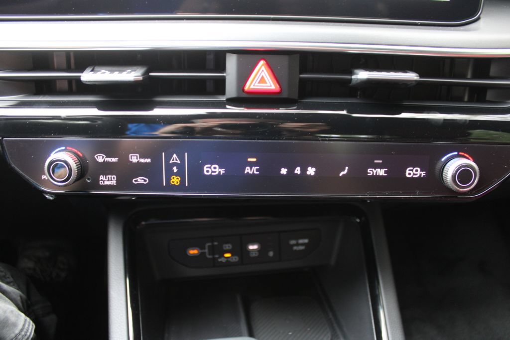 New 2026 Kia K5 GT-Line w/ GT-Line Premium Package FWD image 35