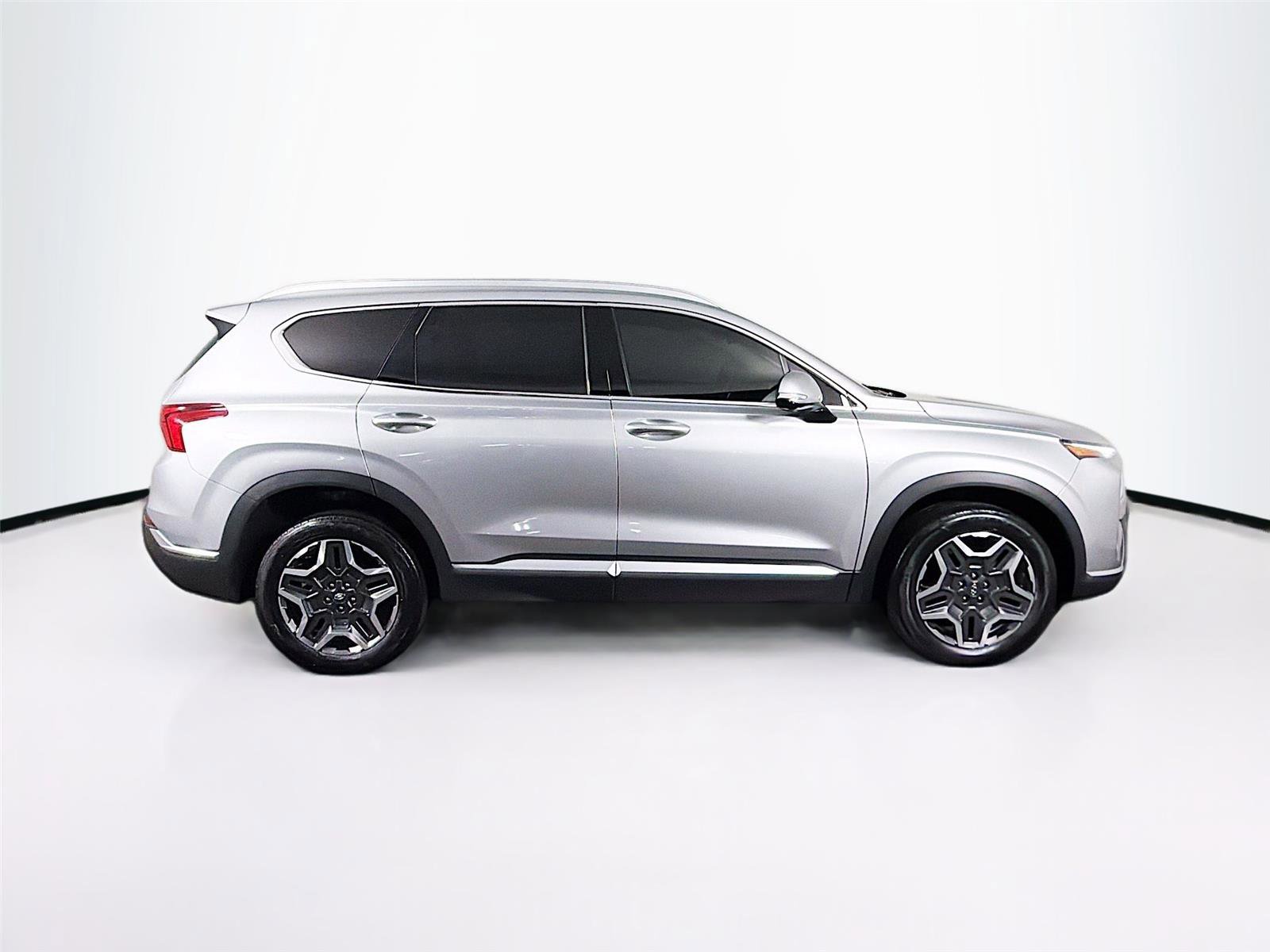 Used 2023 Hyundai Santa Fe Limited AWD/4WD image 8