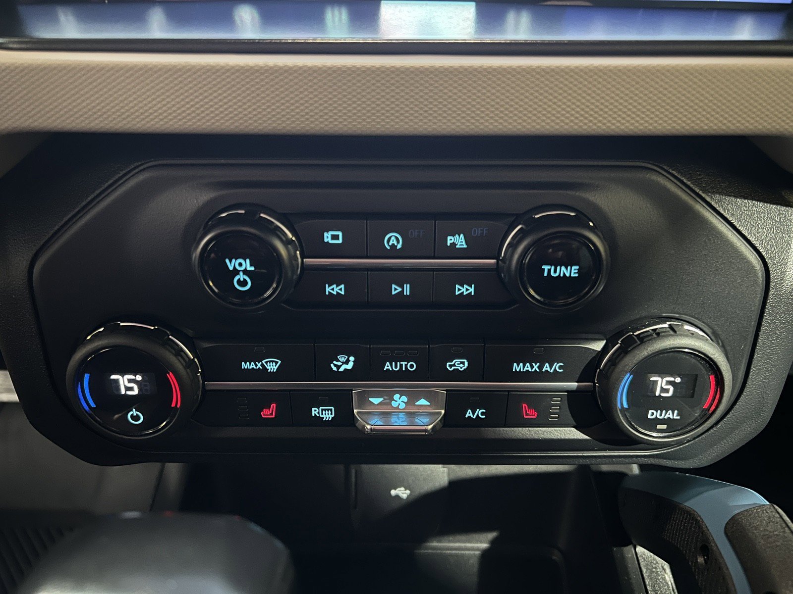 Used 2021 Ford Bronco Wildtrak image 22