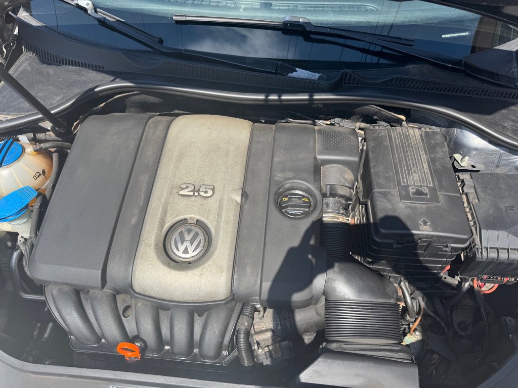 Used 2009 Volkswagen Rabbit 2-Door image 15